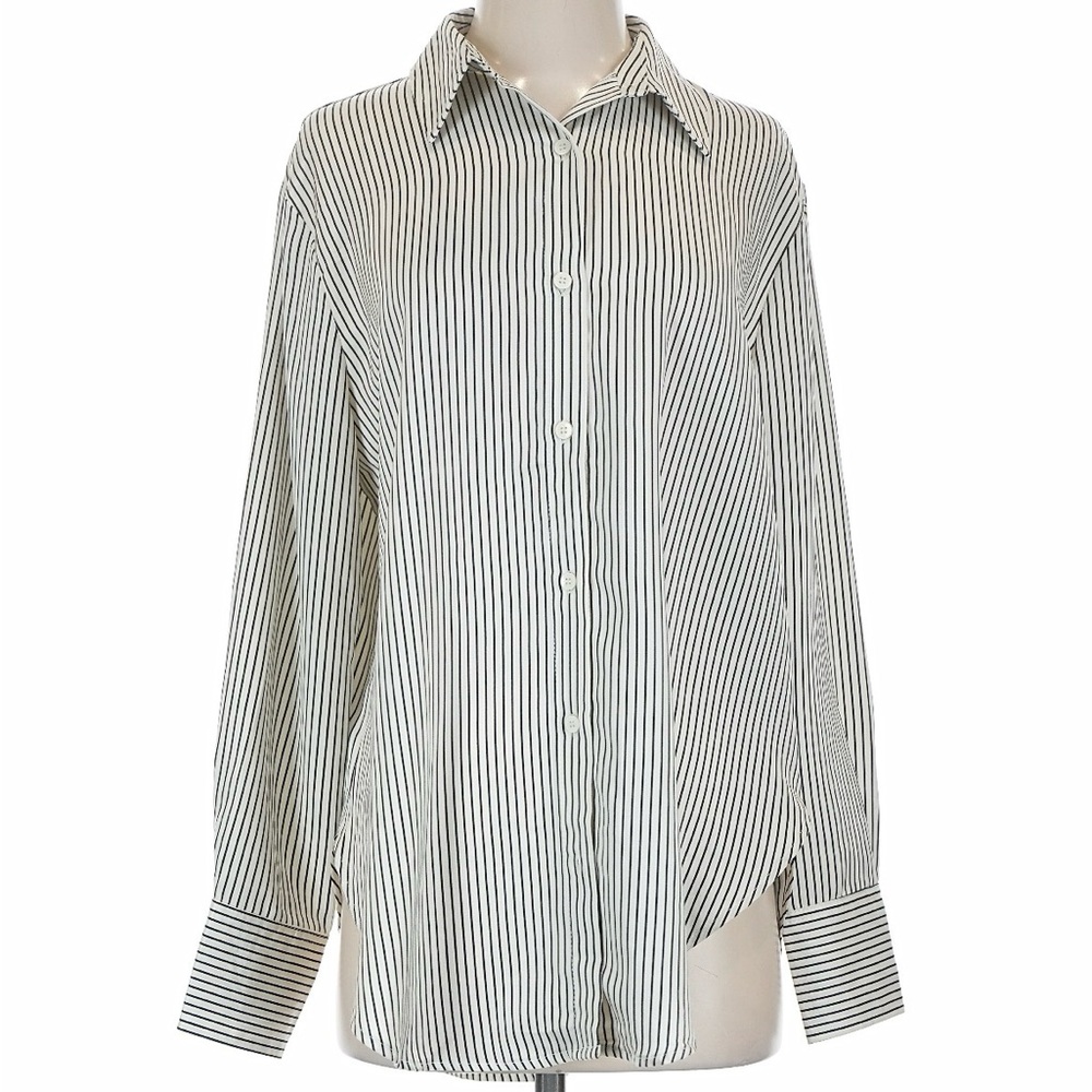 Mustard Seed Black & White Vertical Stripe Button-Down Shirt